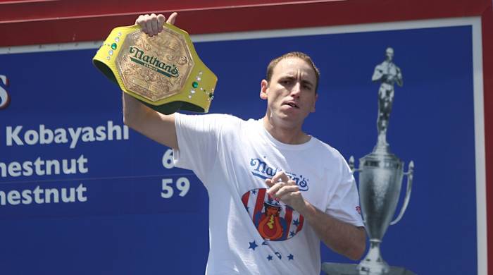 joey-chestnut-hotdog.jpg